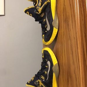 Nike Paul George Basketball Sneakers